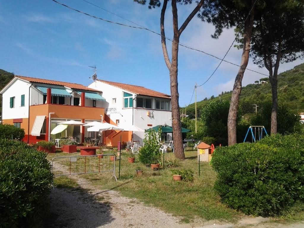 Hotel Rustichello Marina di Campo Eksteriør billede